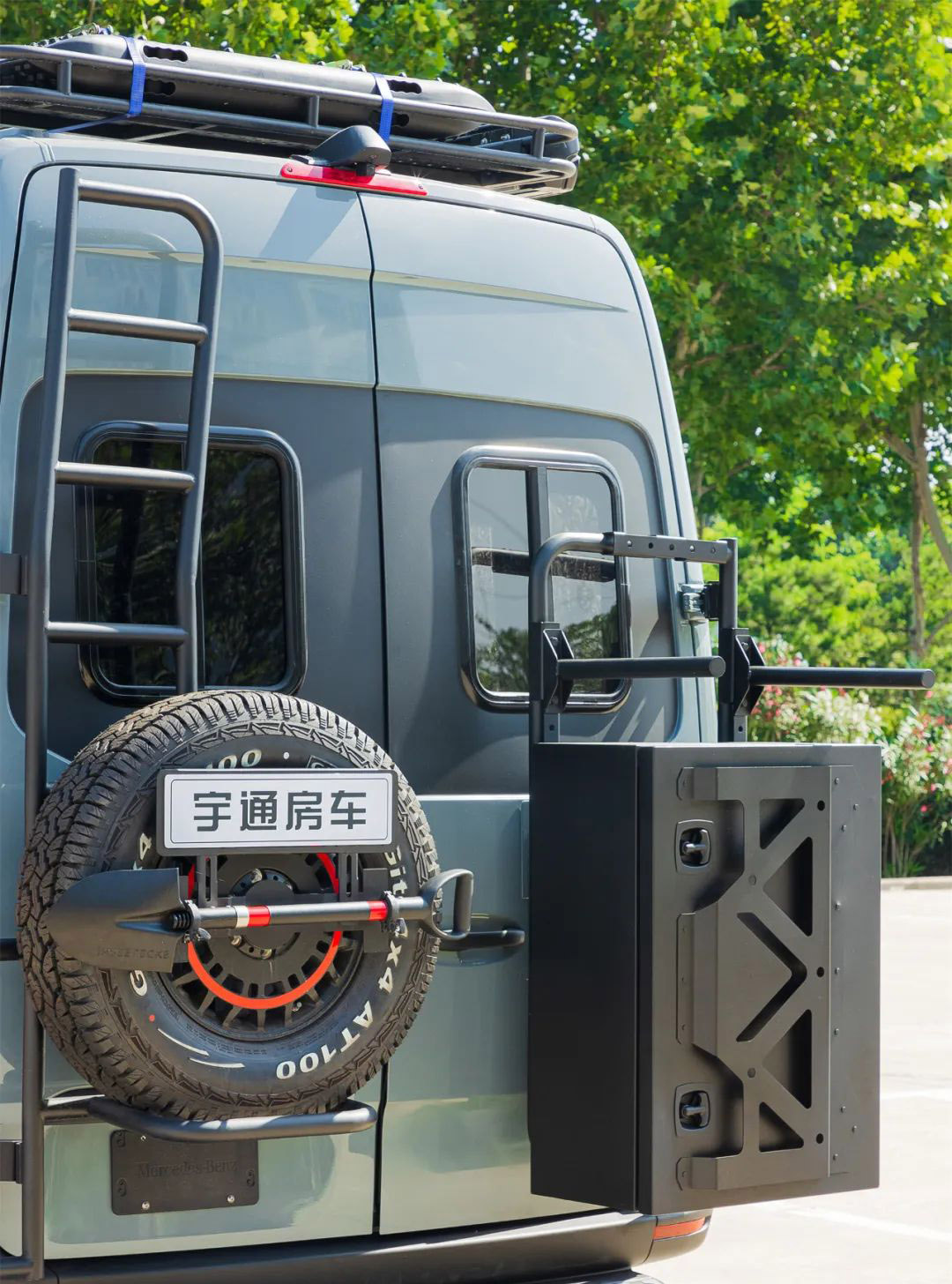 宇通全地形越野房車，3.0T動力配全時四驅(qū)，帶獨(dú)立航空座椅喜歡嗎