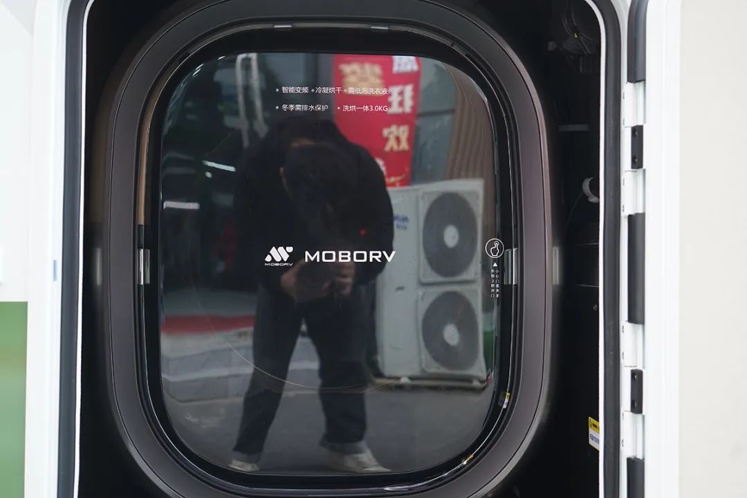 2胎3胎家庭選它準(zhǔn)沒毛??！宇通新款福特全順T8房車才是2023年真頂流