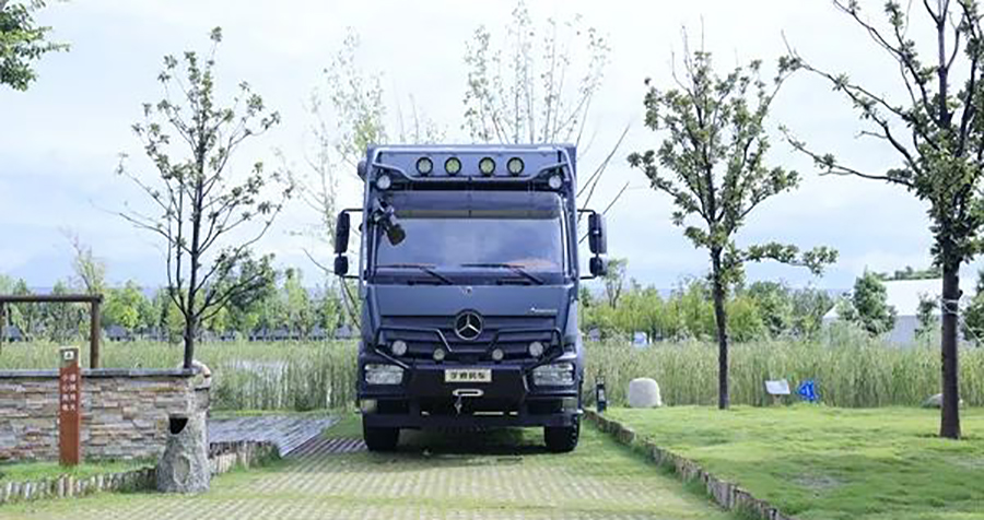 長(zhǎng)途硬核越野房車，分時(shí)四驅(qū)帶3把鎖，宇通威邁E厲害了！