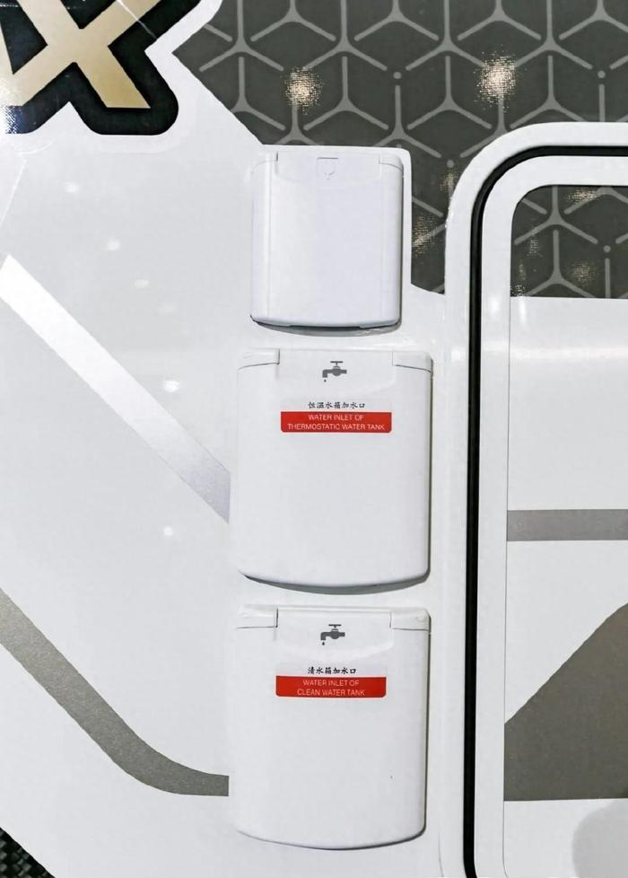 宇通C535旗艦版MAX房車 48V電路系統(tǒng) 功能豐富 高顏值大空間