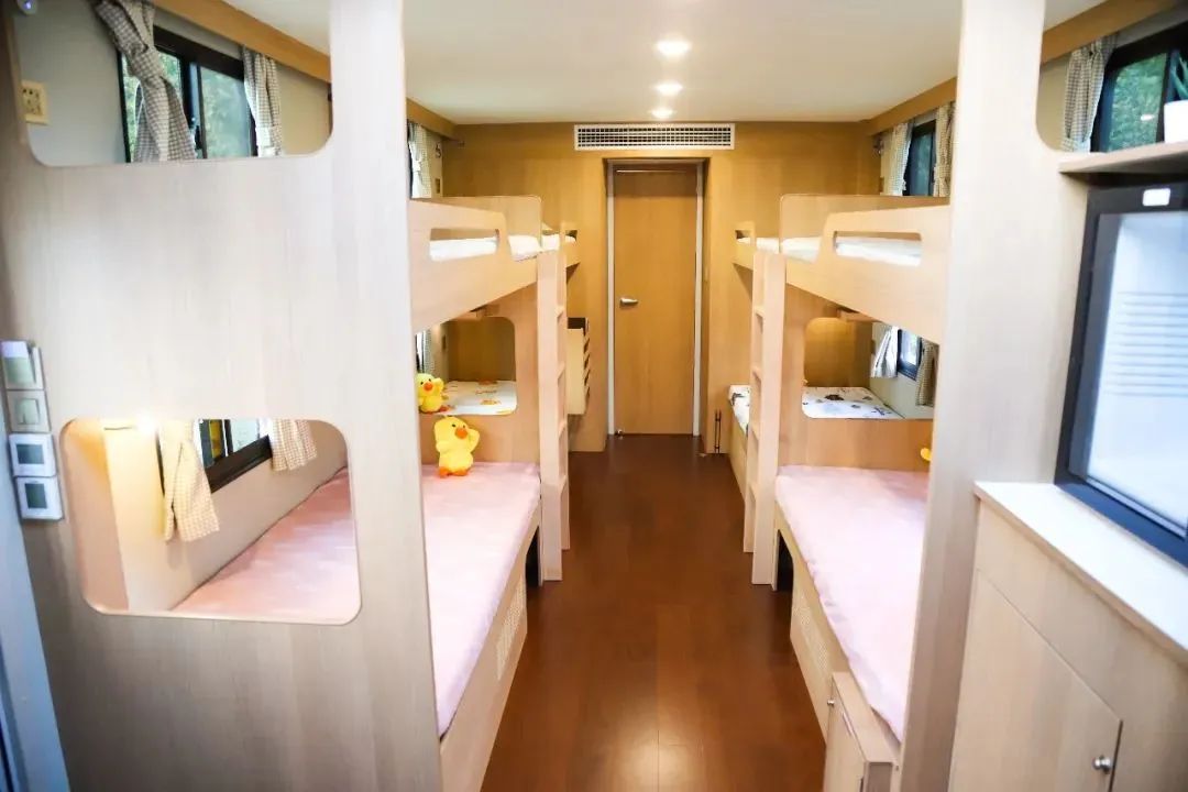 宇通房車匠心打造T536星空研學版拖掛房車，重新定義旅居新方式！