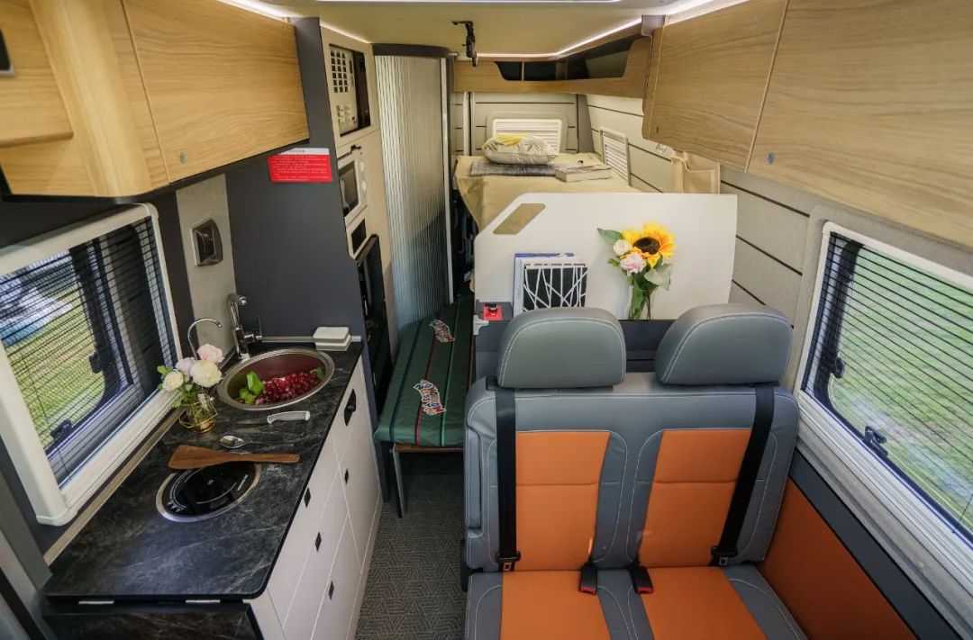 宇通B530房車，為您的房車生活翻開新篇章
