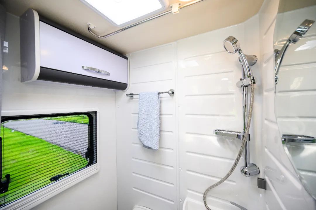 宇通房車C533豪華版T型房車，助你翻山越嶺的同時(shí)享受品質(zhì)房車生活