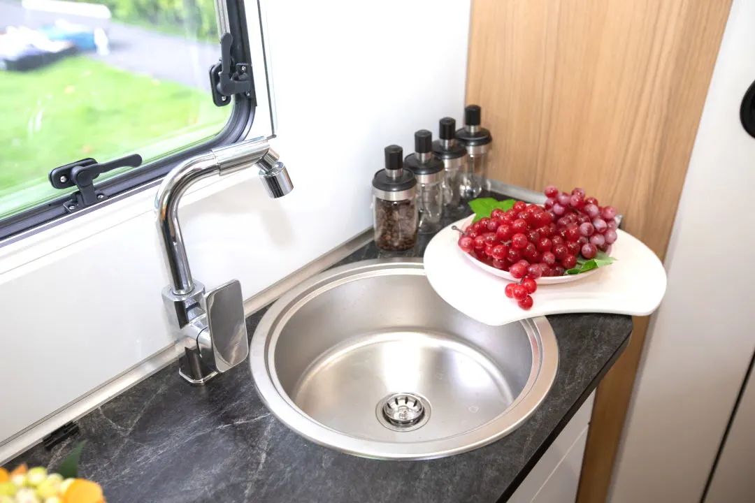 C520豪華版T型房車，陪你肆意奔赴每一場山海
