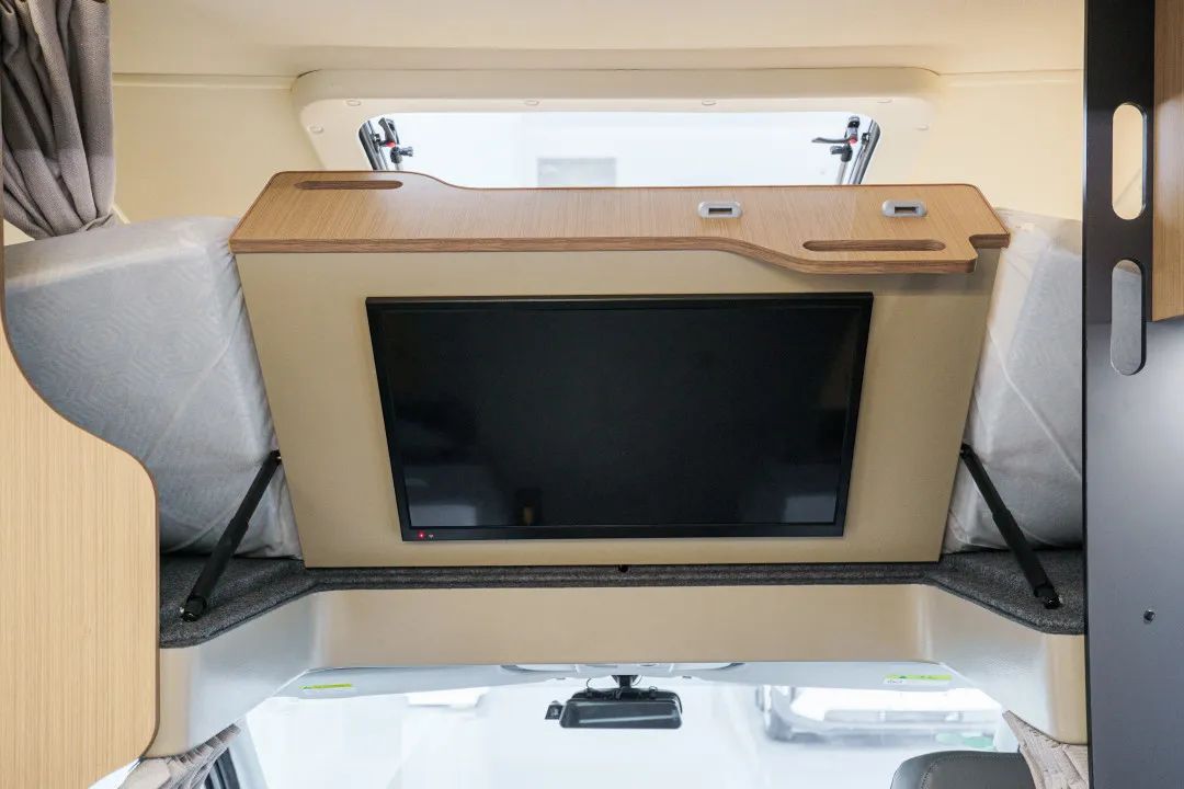 舒適闊境、品質旅居——宇通C530豪華版雙拓展房車