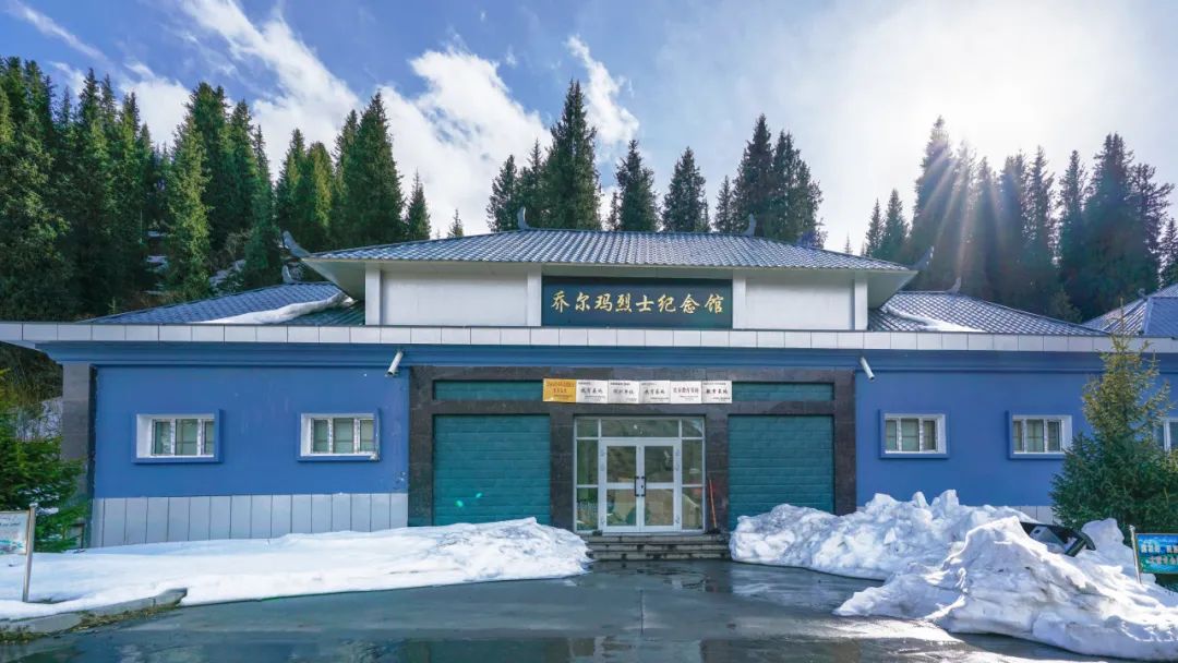 規(guī)模浩大！百輛宇通房車(chē)集結(jié)新疆，即將穿越“中國(guó)最美公路”